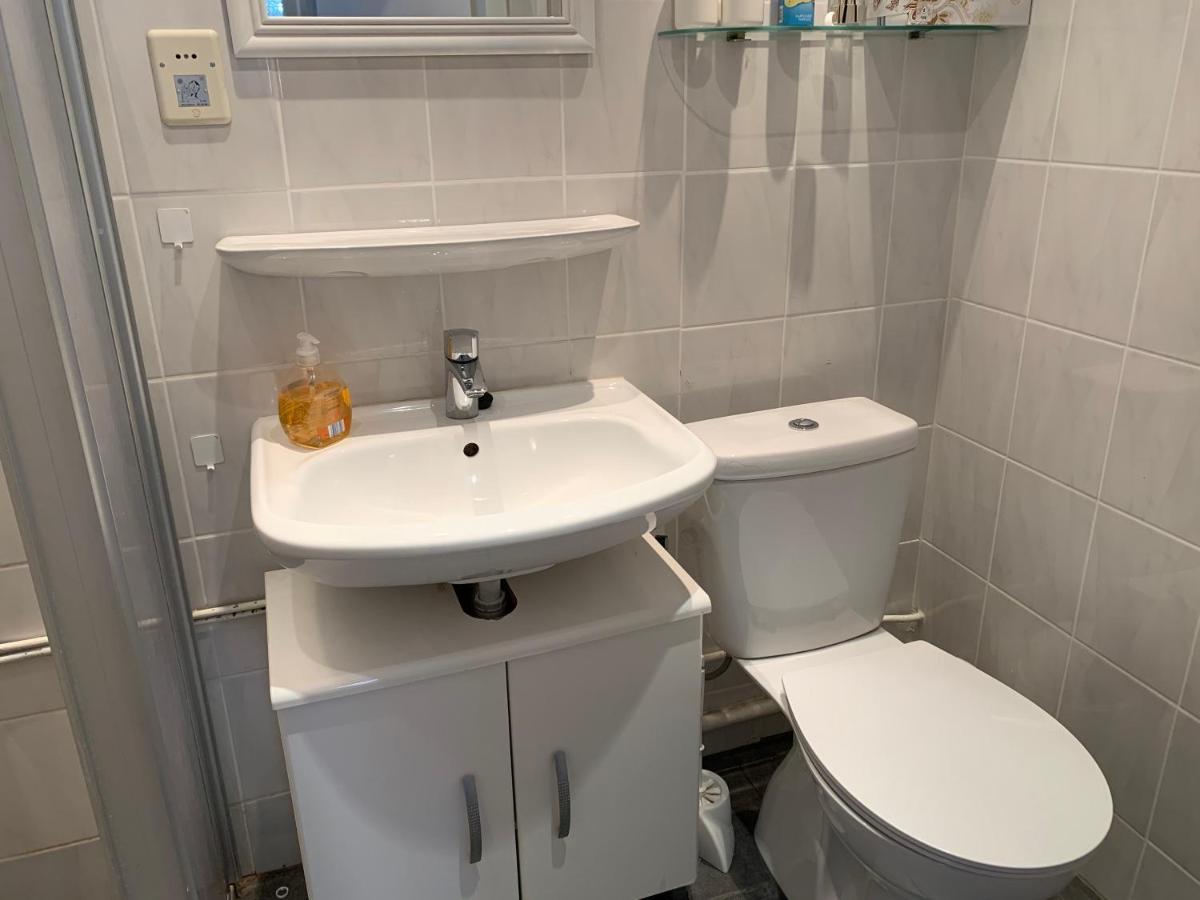 Rustig Gelegen Vakantiebungalow كورتْخين المظهر الخارجي الصورة
